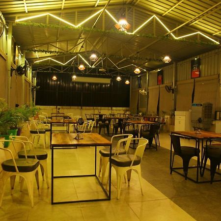 Hotel Maruthi Inn Nirmal  ภายนอก รูปภาพ