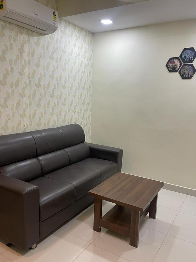 Hotel Maruthi Inn Nirmal  ภายนอก รูปภาพ