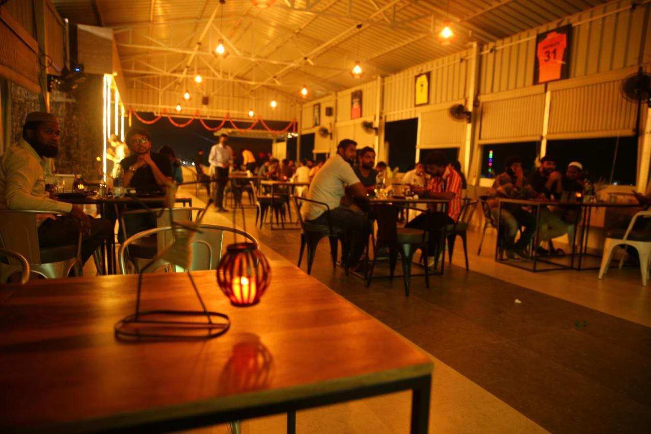 Hotel Maruthi Inn Nirmal  ภายนอก รูปภาพ