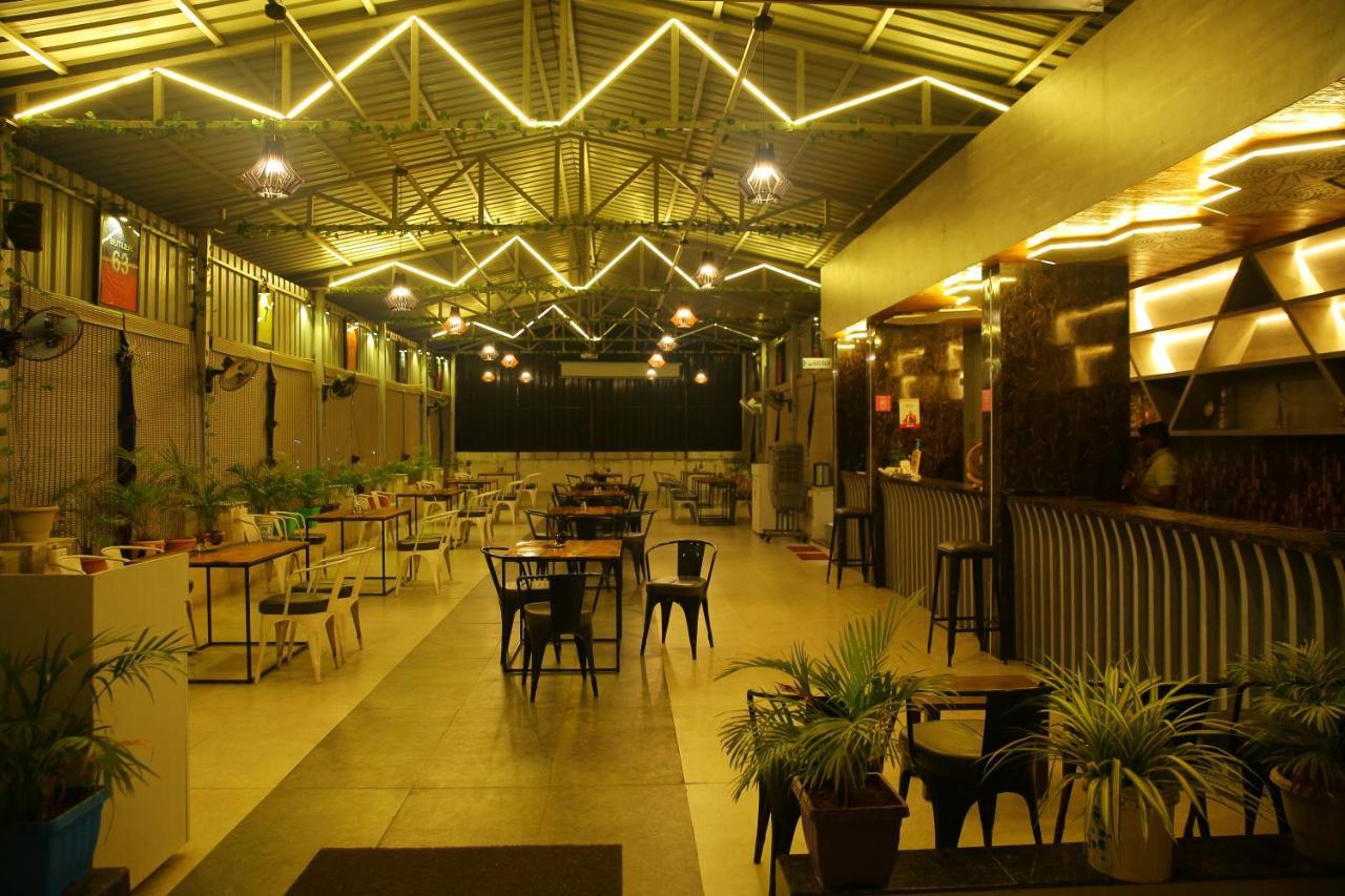 Hotel Maruthi Inn Nirmal  ภายนอก รูปภาพ