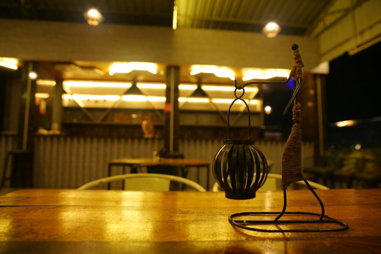 Hotel Maruthi Inn Nirmal  ภายนอก รูปภาพ