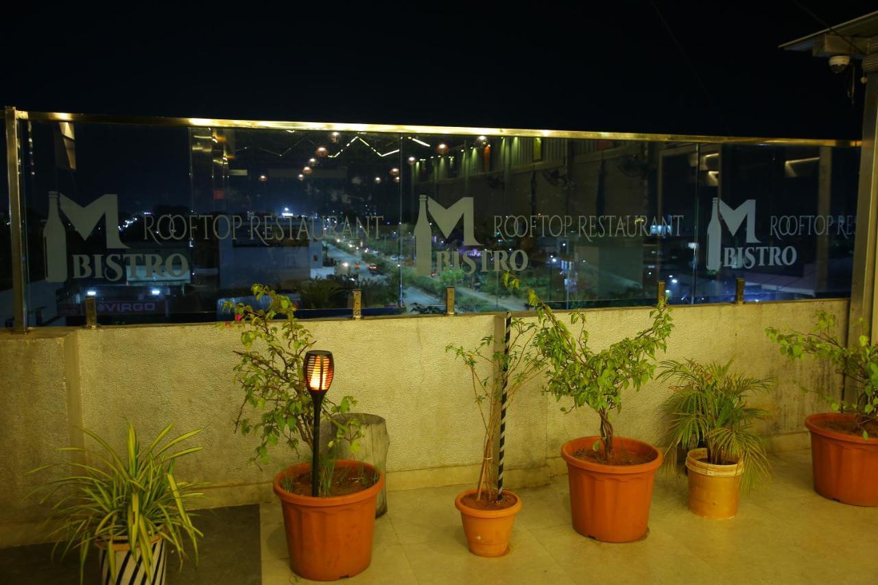Hotel Maruthi Inn Nirmal  ภายนอก รูปภาพ